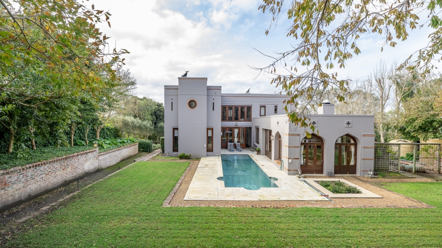 5 Bedroom Property for Sale in Vierlanden Western Cape